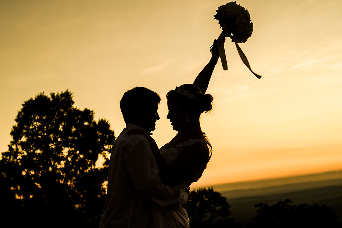 fotografiadimatrimoniocerimoniainchiesaeseguiropassodopopassoilvostrogiornospeciale